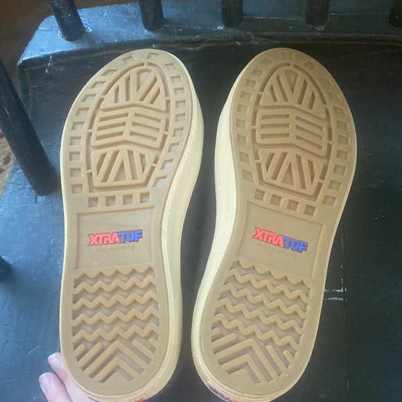 XtraTuf hard sole slipper/sneaker - Picture 5 of 6